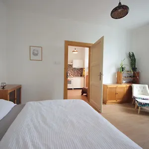 https://gallery-apartment-prague.praguehotelsweb.com